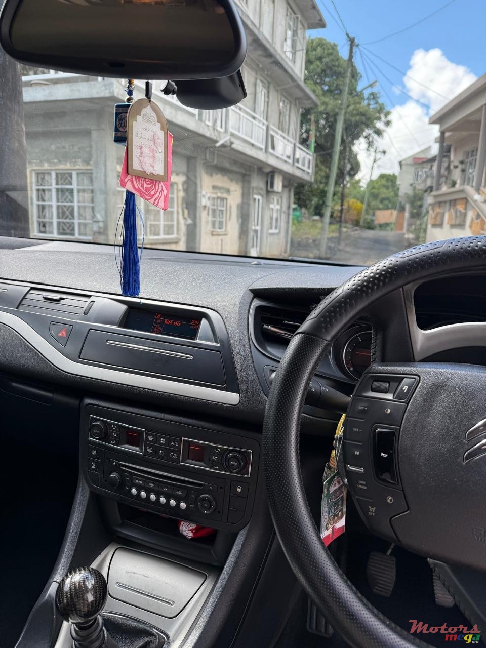 2013' Citroen C5 photo #7