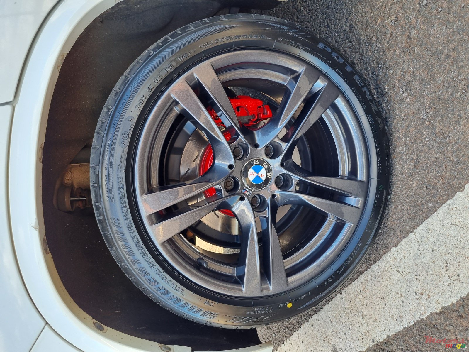 2012' BMW X1 photo #5