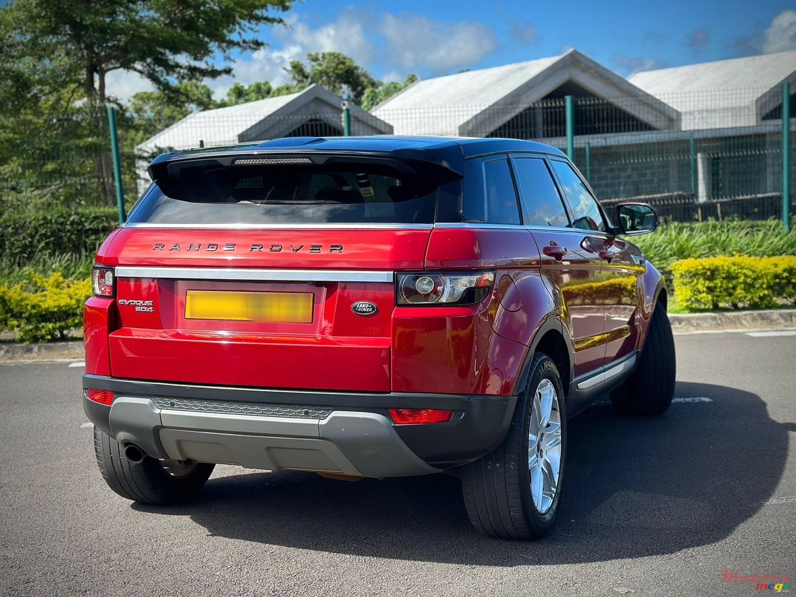 2012' Land Rover Range Rover Evoque photo #4