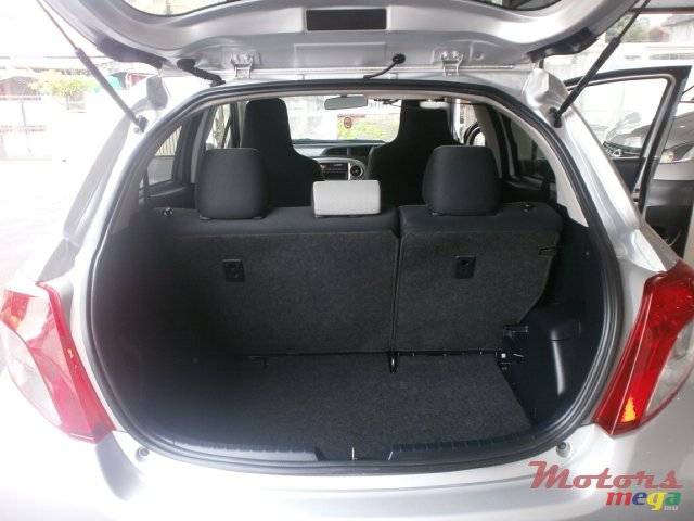 2013' Toyota Yaris Japan photo #3