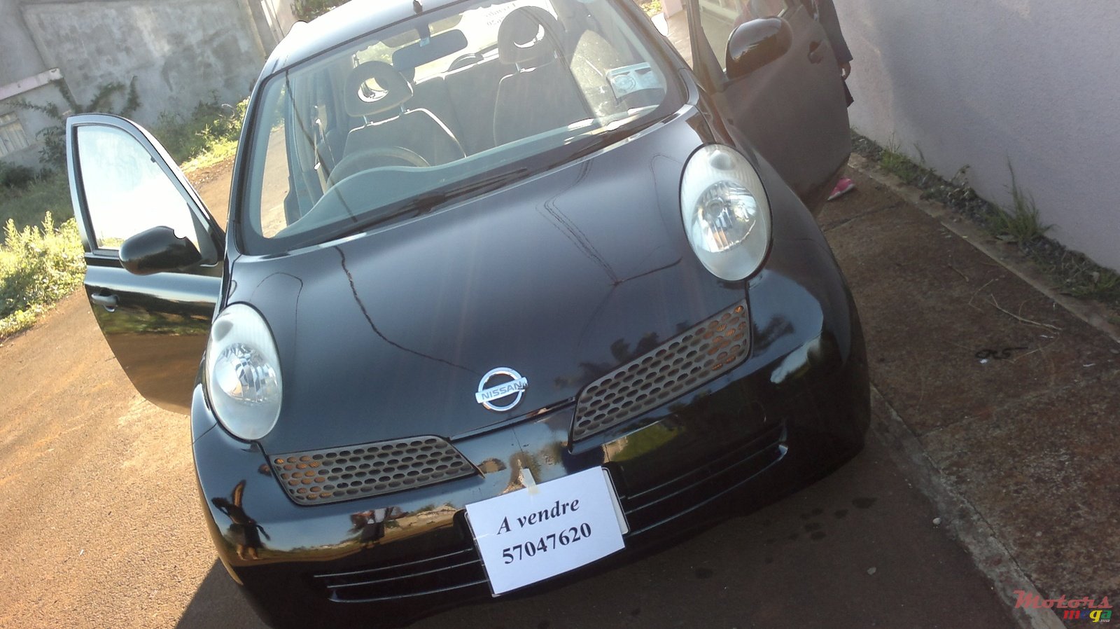 2005' Nissan Ak 12 photo #1