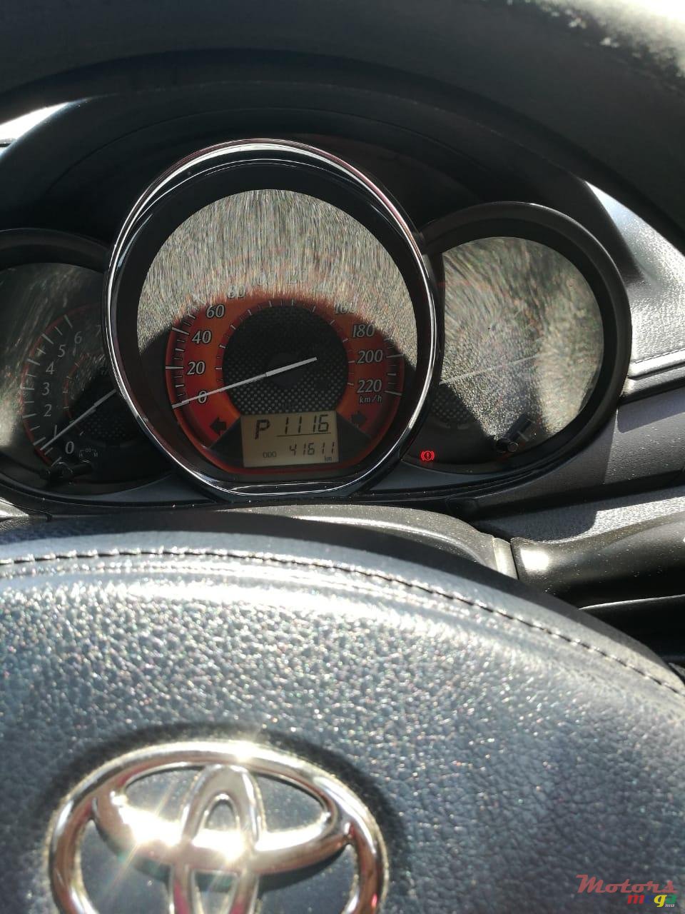 2017' Toyota Yaris photo #1