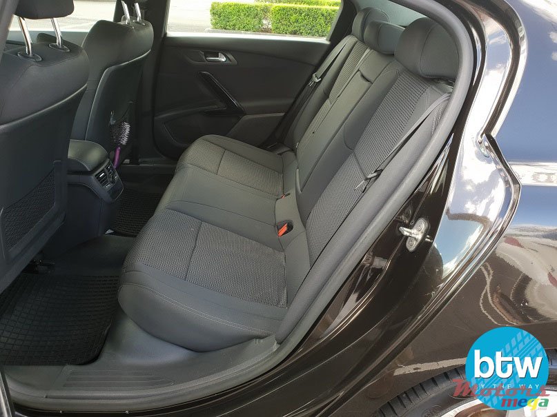 2012' Peugeot 508 photo #3