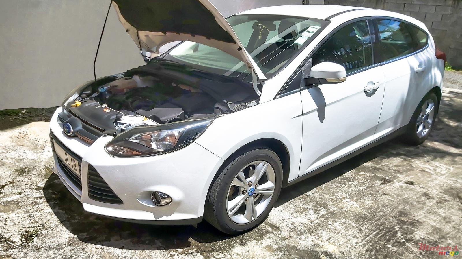 2013' Ford Focus photo #3