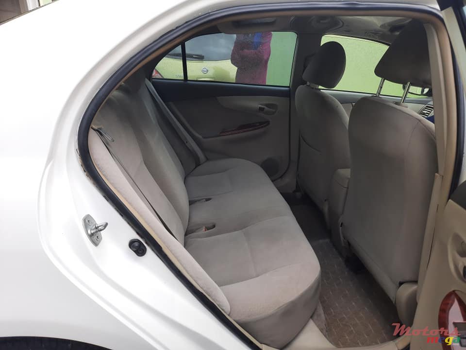 2009' Toyota Axio X LIMITED photo #5