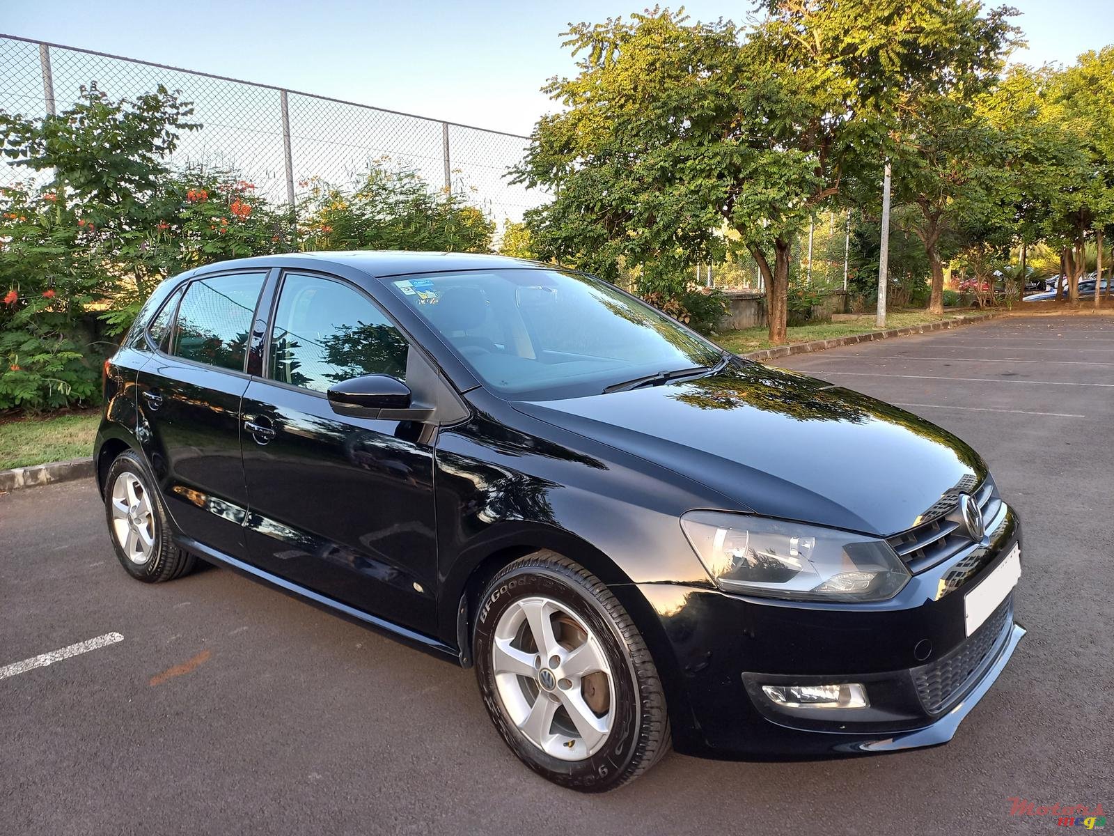 2011' Volkswagen Polo 1.4 photo #2