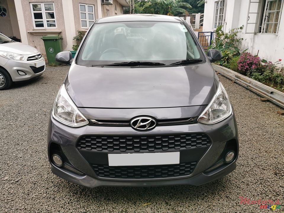 2019' Hyundai i10 Grand photo #1