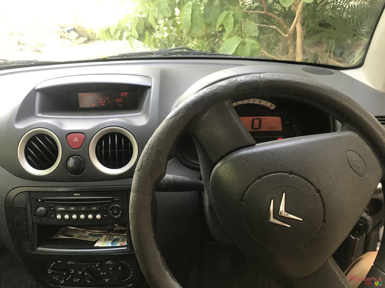 2009' Citroen C3 photo #1