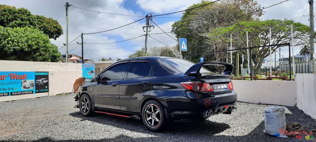 2006' Honda City photo #1