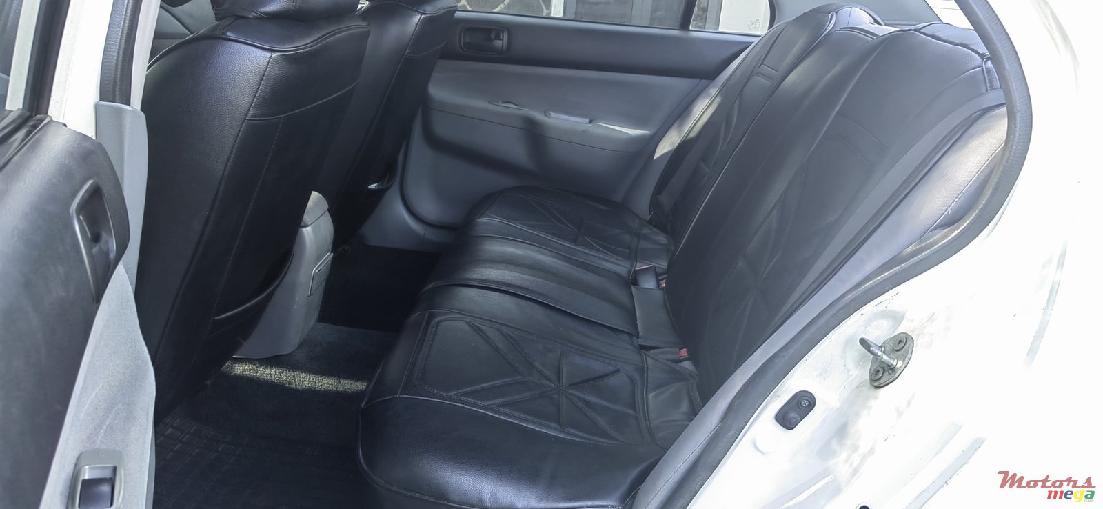 2009' Mitsubishi Lancer photo #6