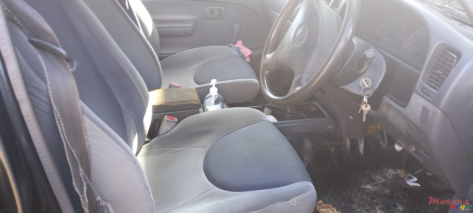 2000' Toyota Hilux photo #5