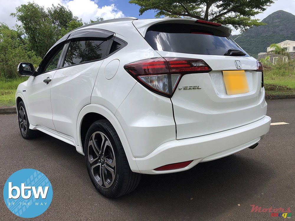 2015' Honda VEZEL  Z Package photo #3