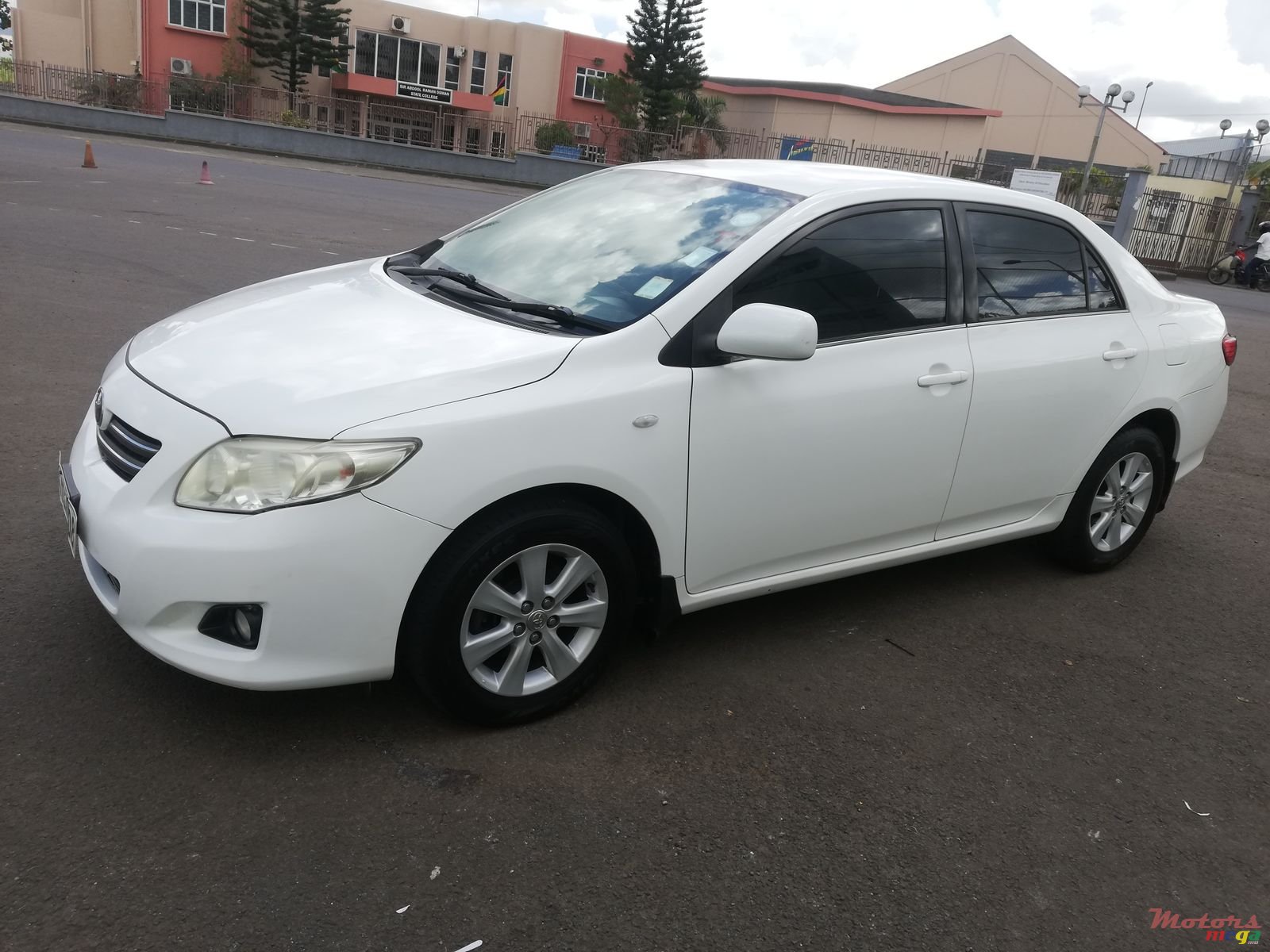 2008' Toyota Corolla GLI photo #1