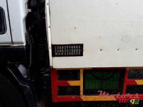 1999' Mitsubishi Canter photo #7