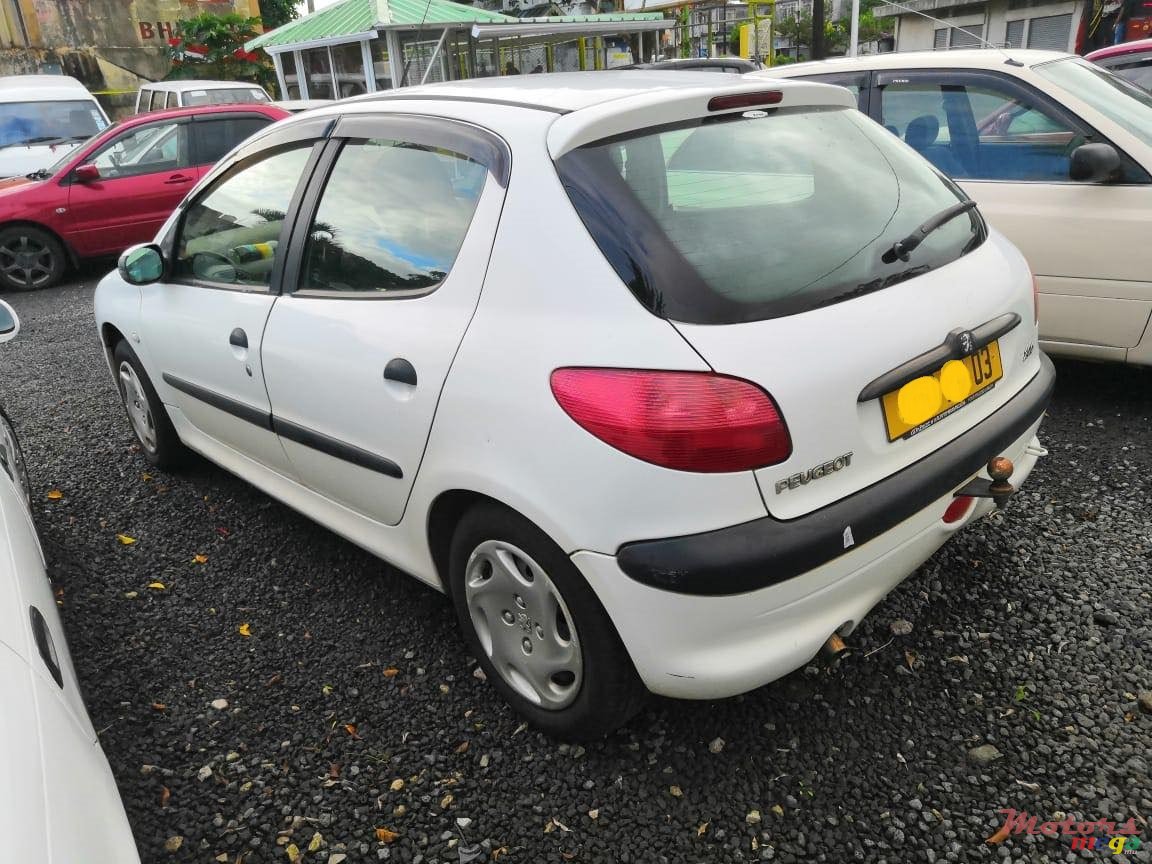2003' Peugeot 206 photo #2