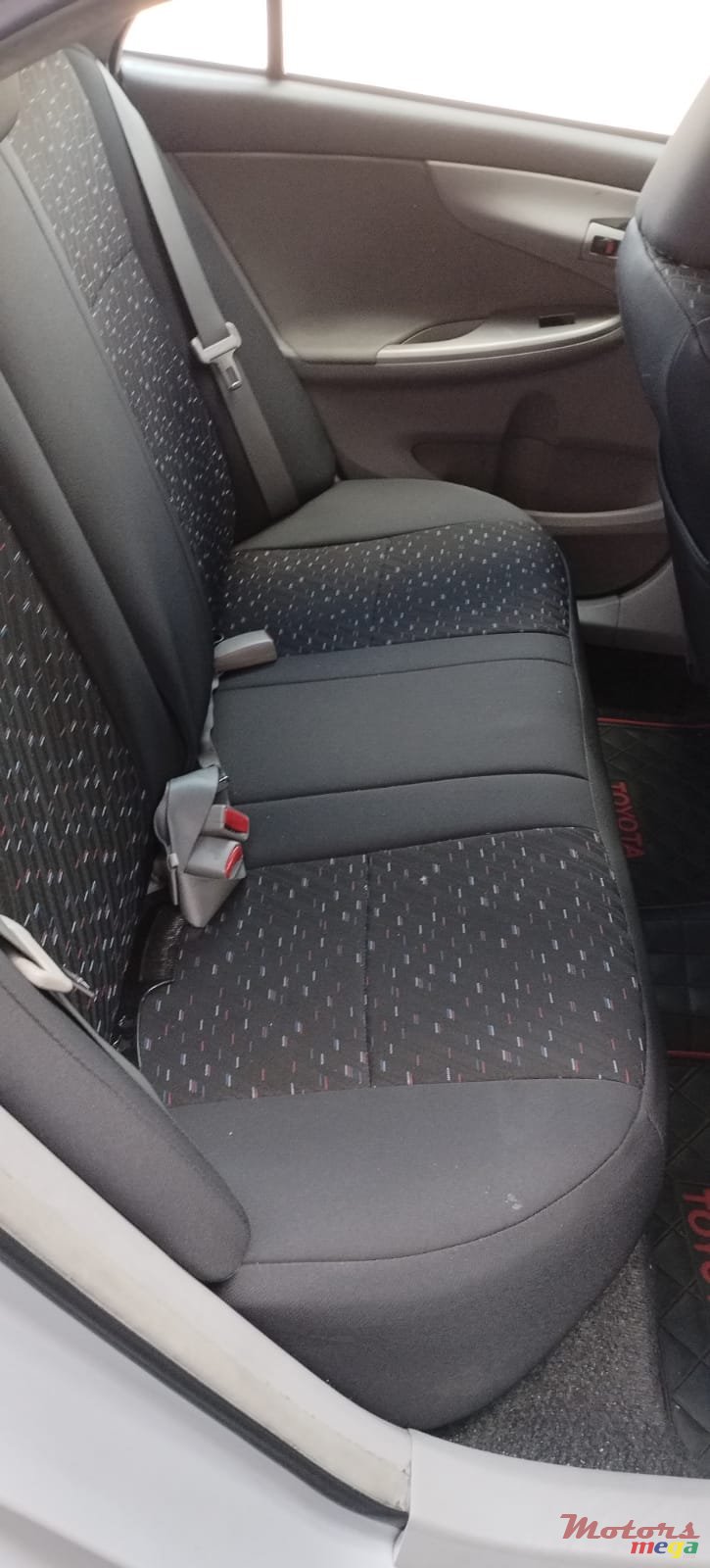 2012' Toyota Corolla photo #4