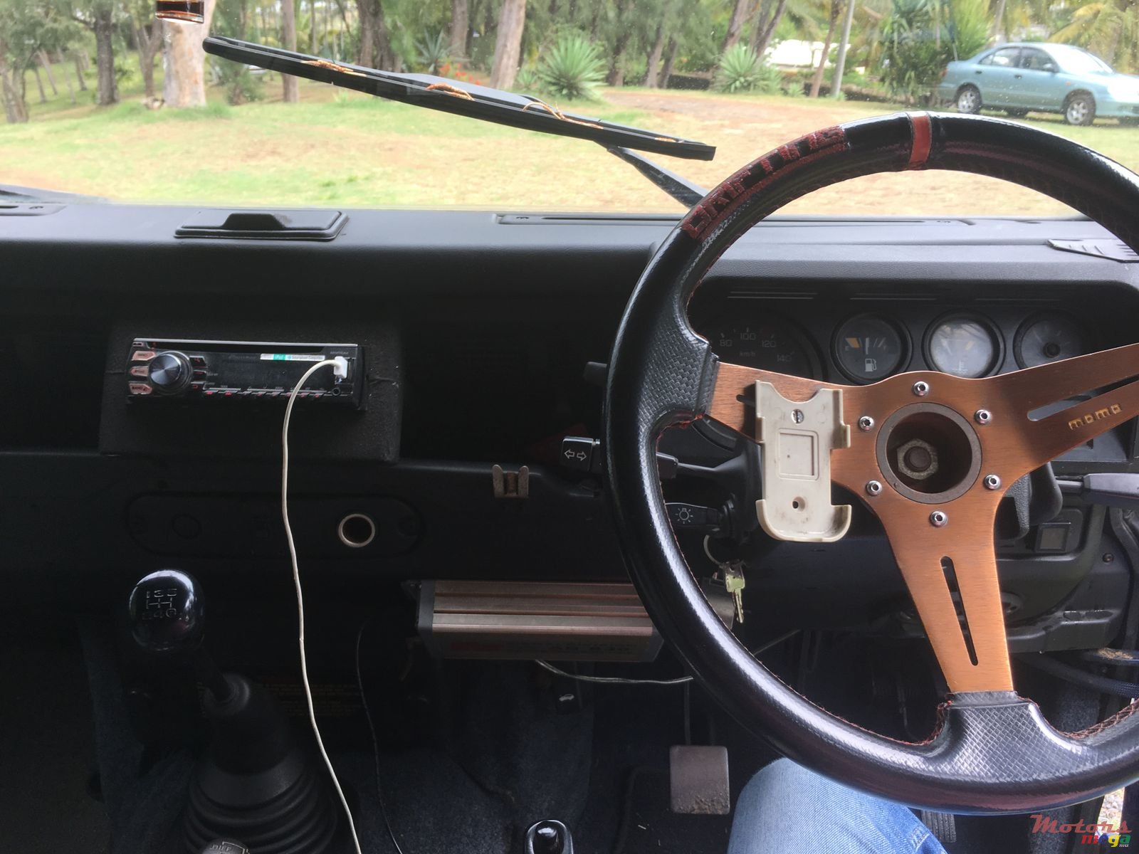 2000' Land Rover Defender photo #7