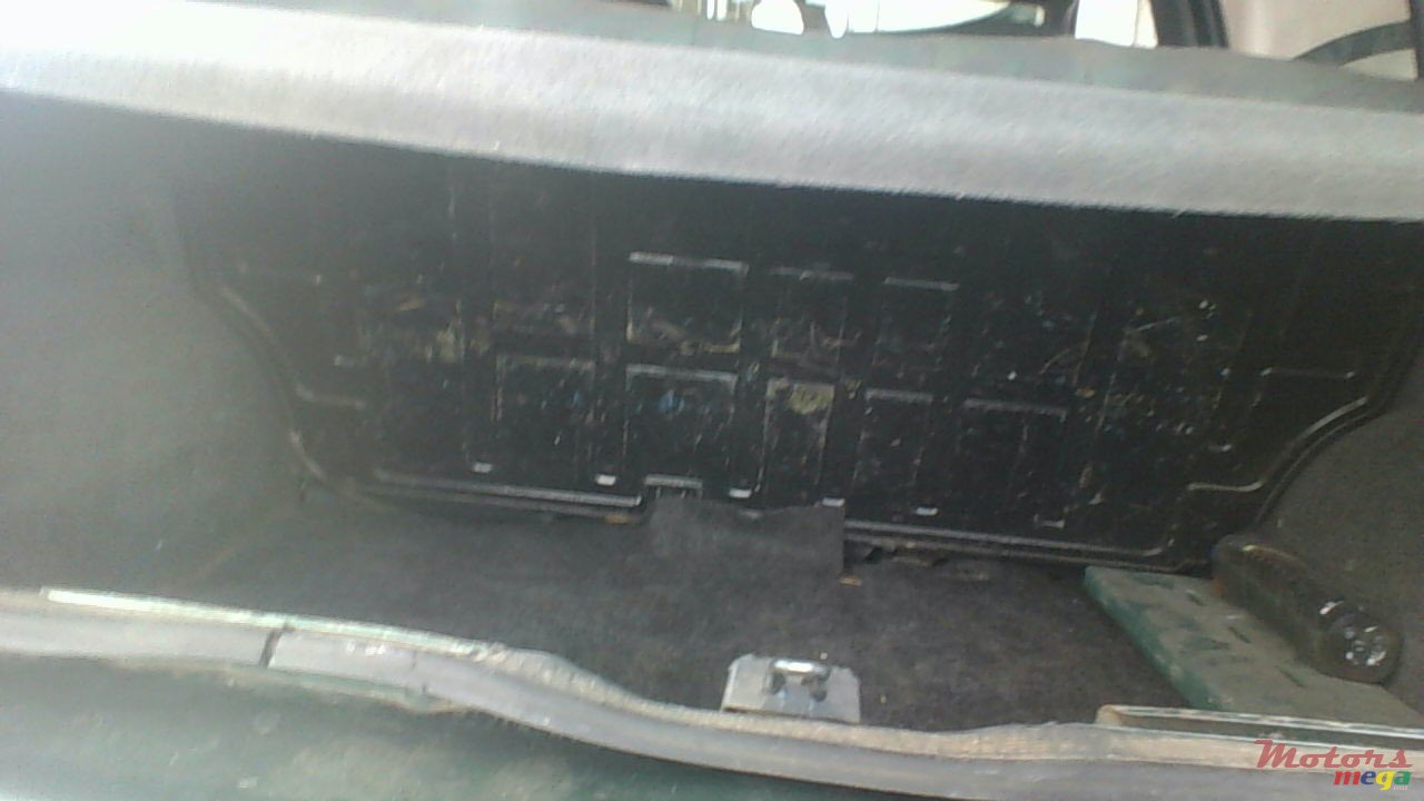 1998' Renault Clio photo #7