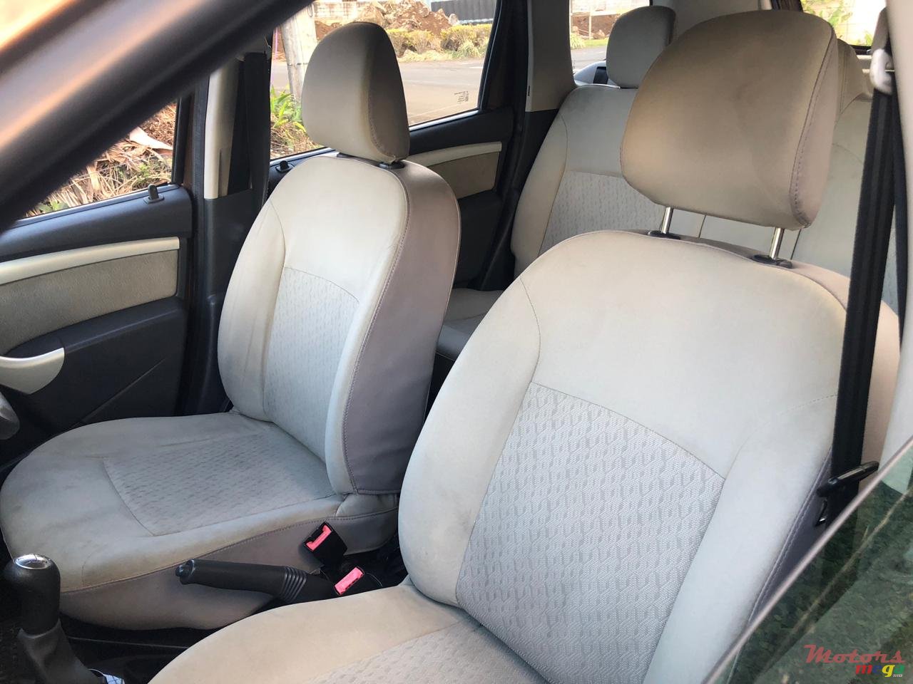 2015' Renault Duster photo #3