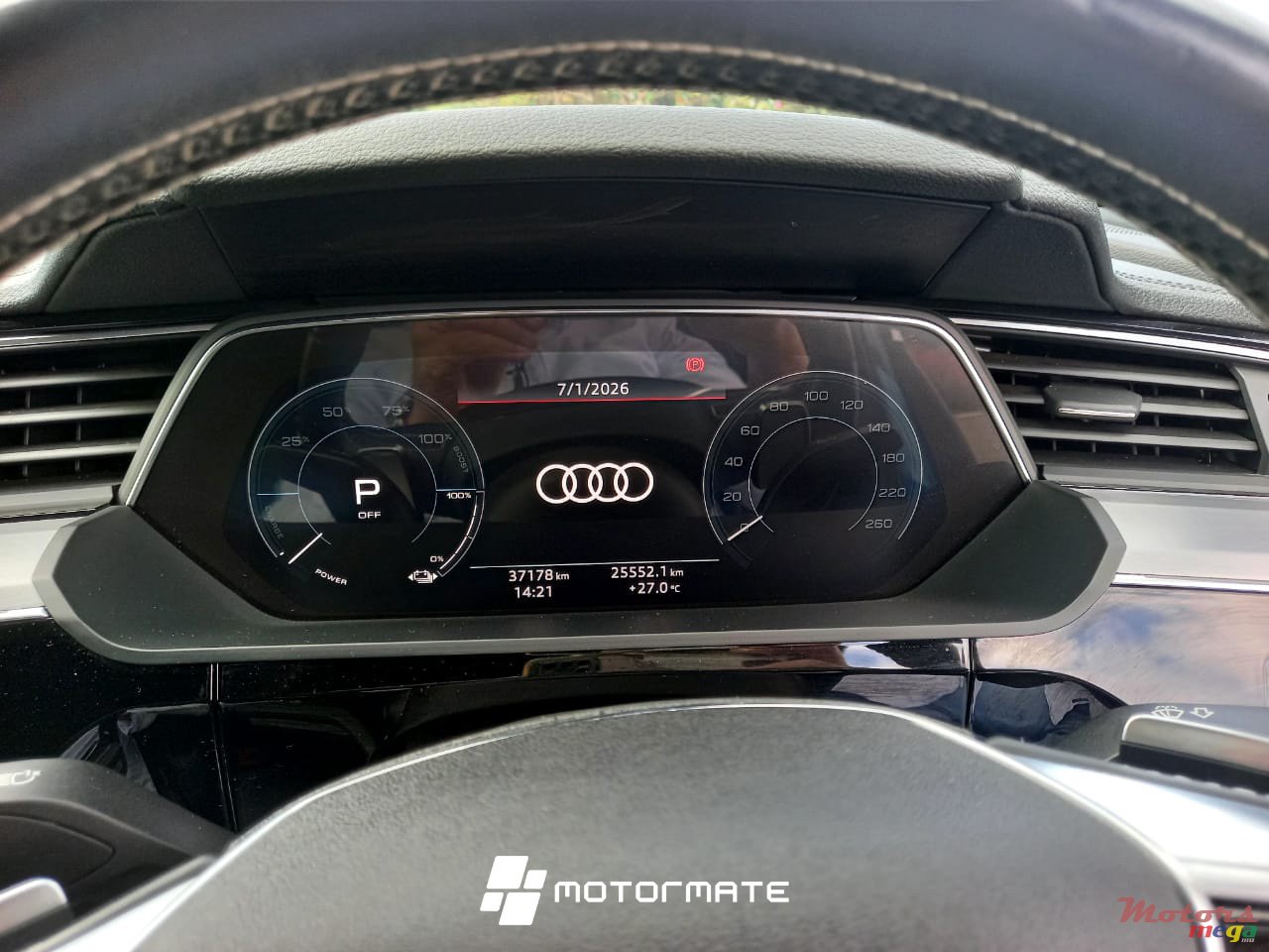 2020' Audi e-tron S55 photo #7