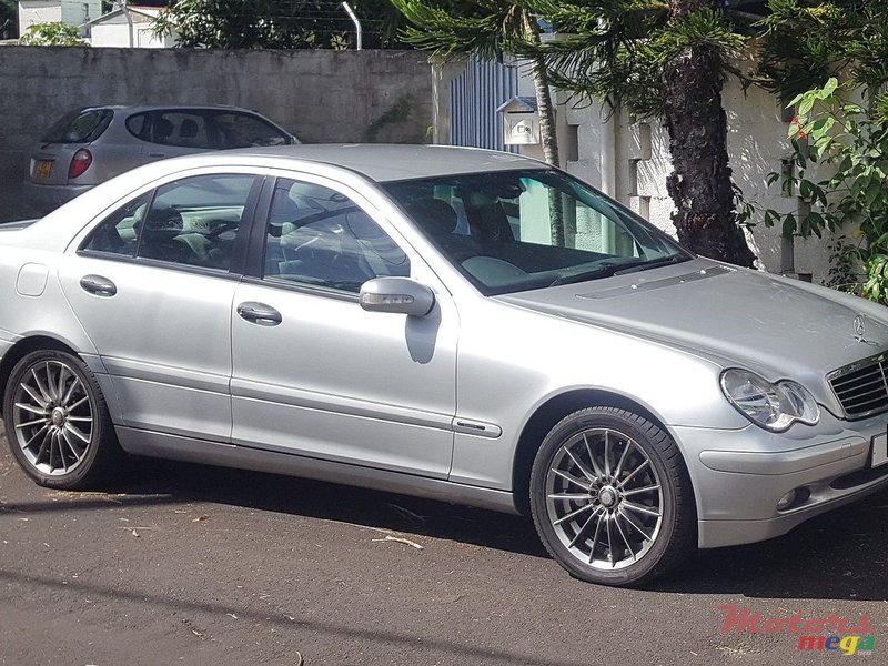 2001' Mercedes-Benz C-Class Completely Refurbished photo #2