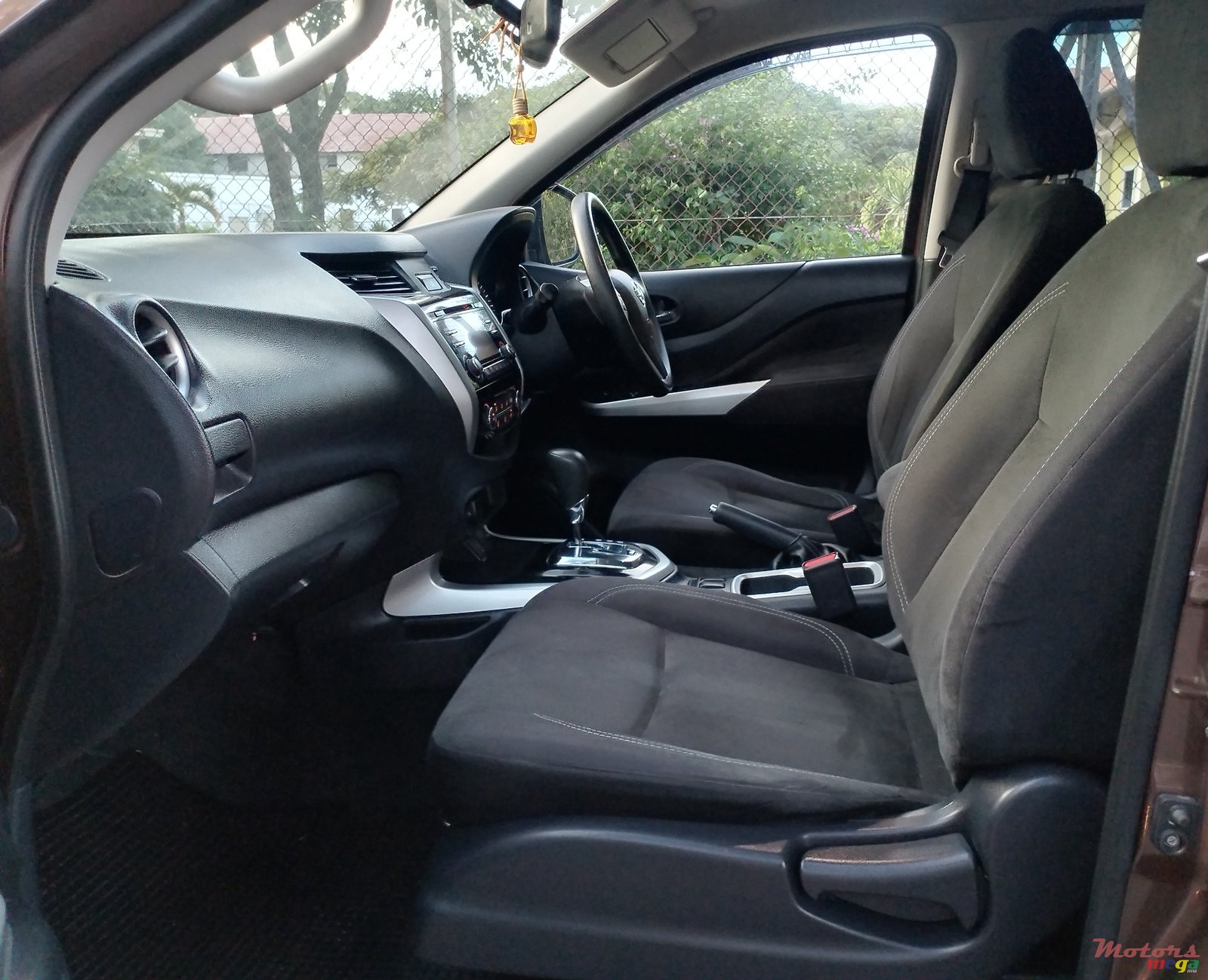 2018' Nissan photo #2