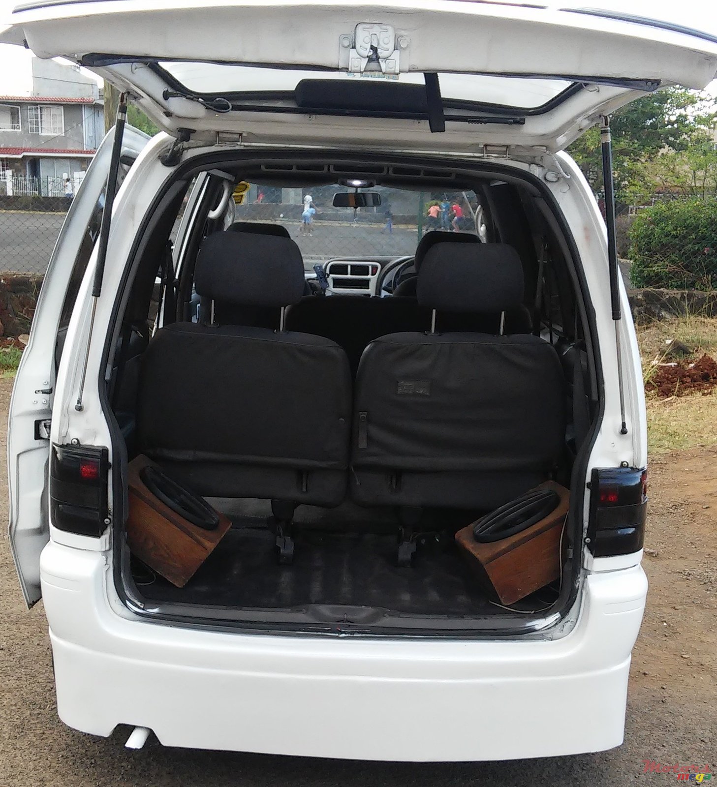 1995' Nissan Serena photo #5