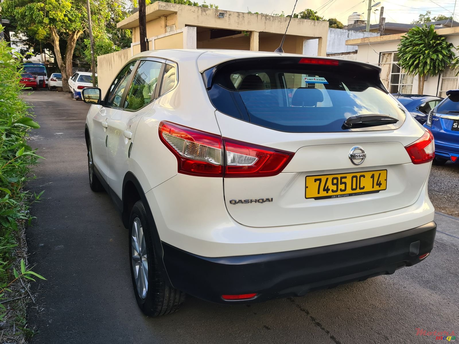 2014' Nissan Qashqai photo #2