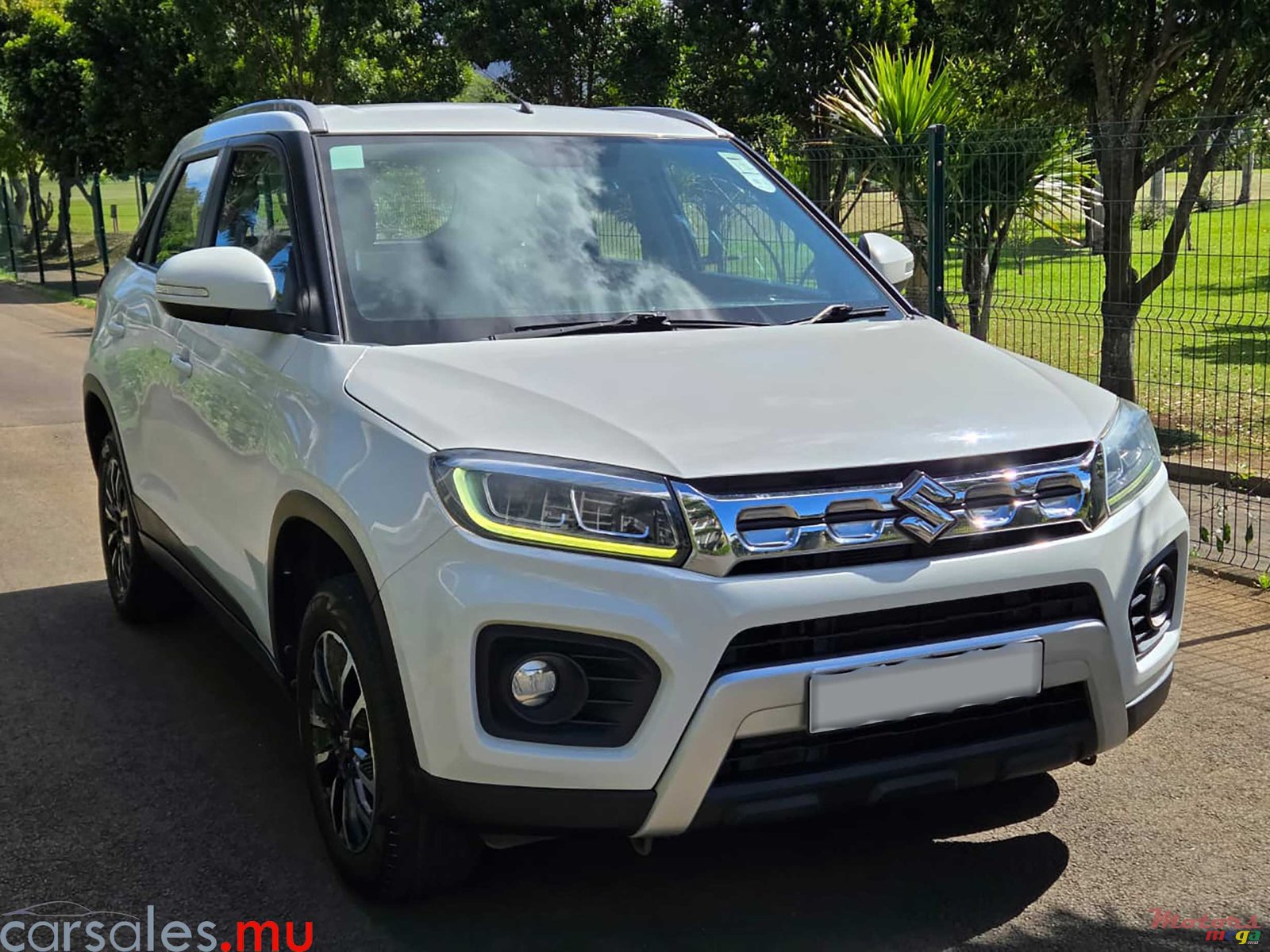 2022' Suzuki Vitara Brezza photo #2