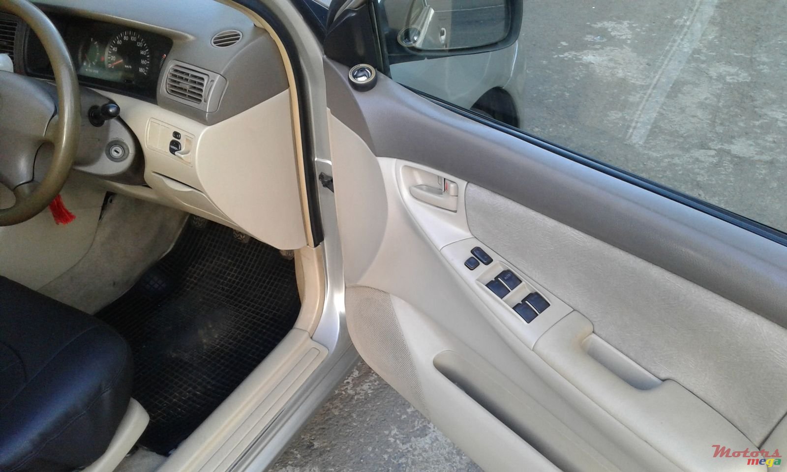 2001' Toyota Corolla photo #6