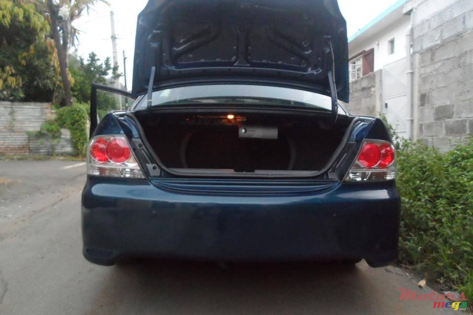 2003' Mitsubishi Lancer photo #9