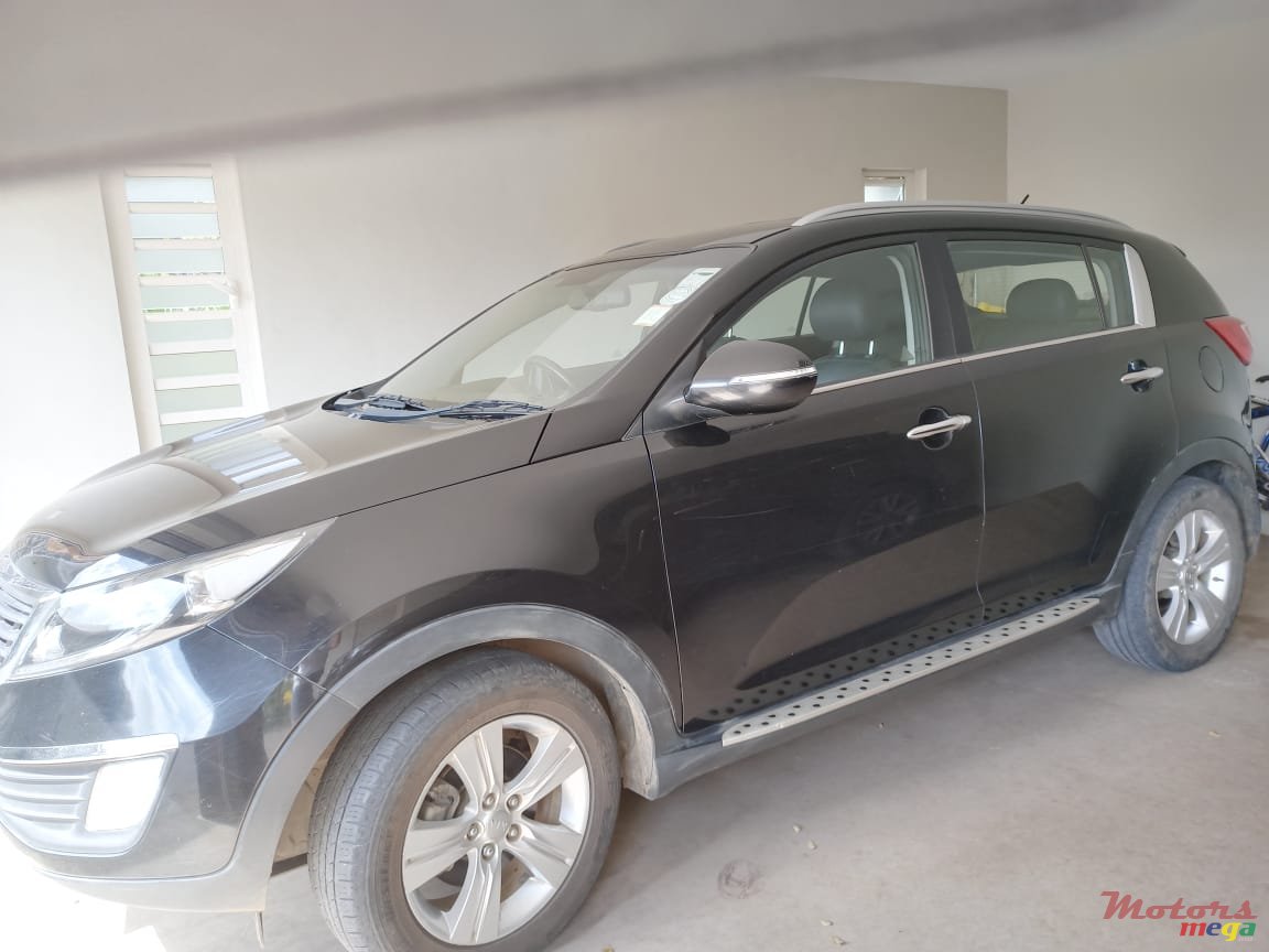 2013' Kia Sportage 2.0 turbo photo #2
