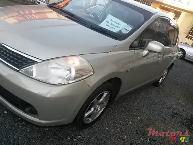 2005' Nissan Tiida HATCHBACK photo #4