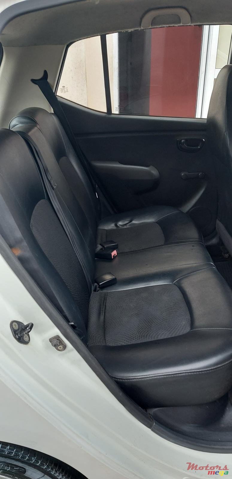 2012' Hyundai i10 photo #6