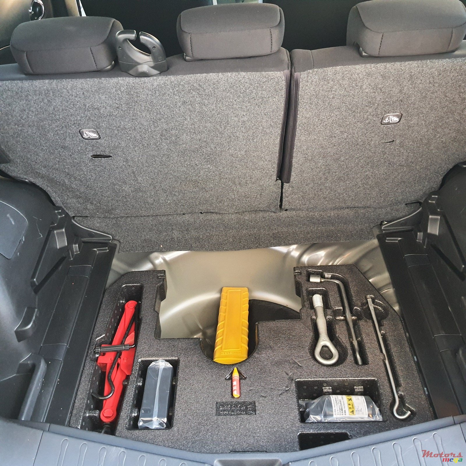 2021' Nissan Note photo #5