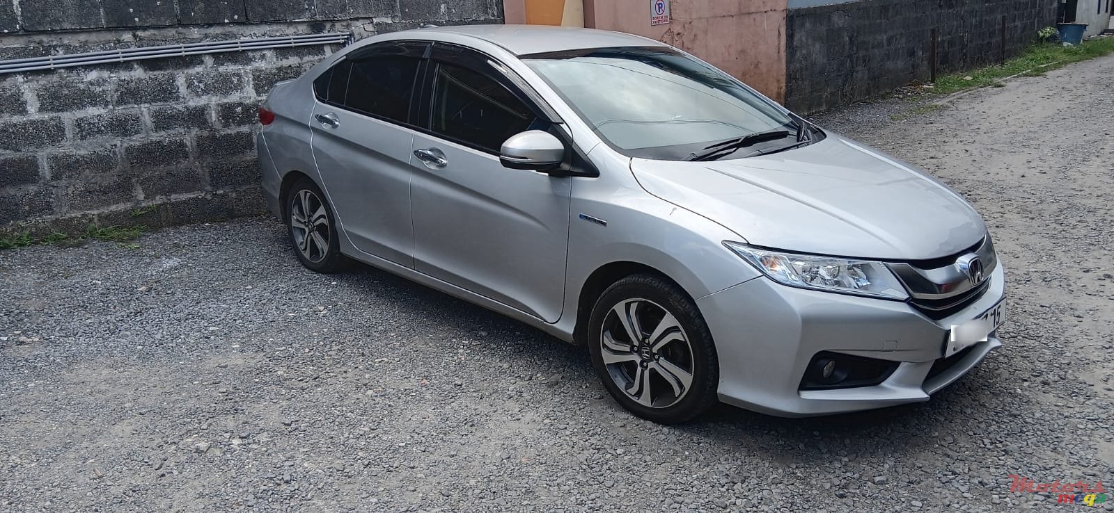 2015' Honda Ballade photo #1