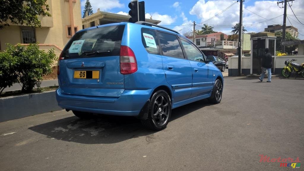 2001' Mitsubishi Space Star photo #5