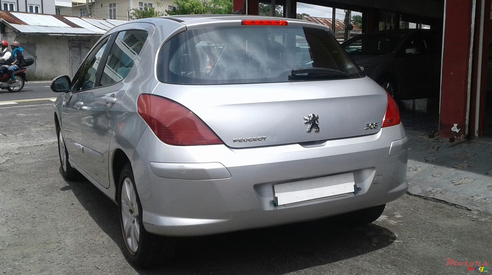 2009' Peugeot 308 photo #2