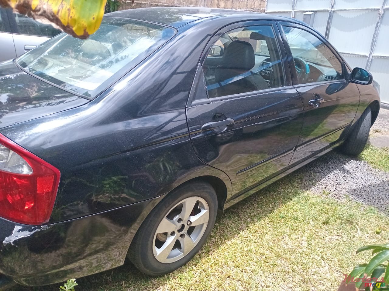 2005' Kia Cerato photo #1