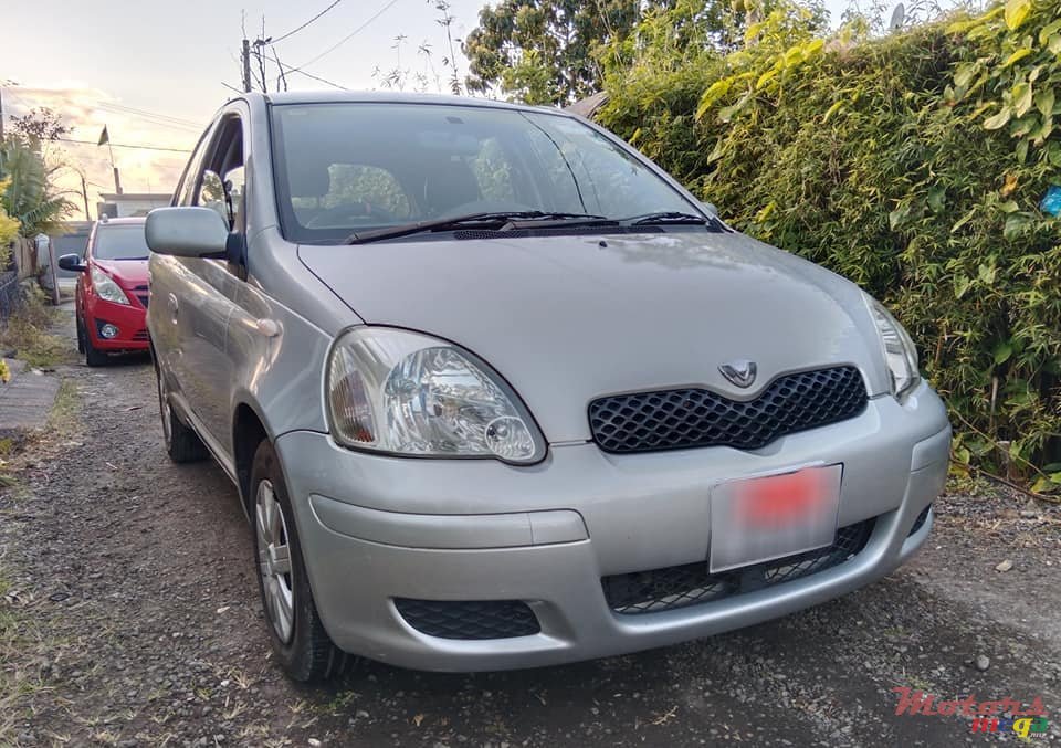 2003' Toyota Vitz AUTOMATIC photo #1