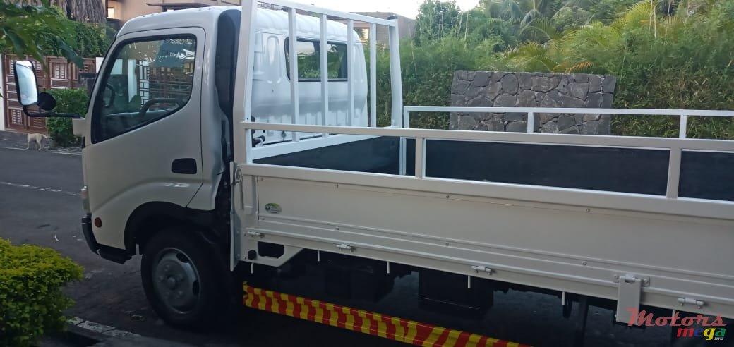 2009' Toyota photo #3