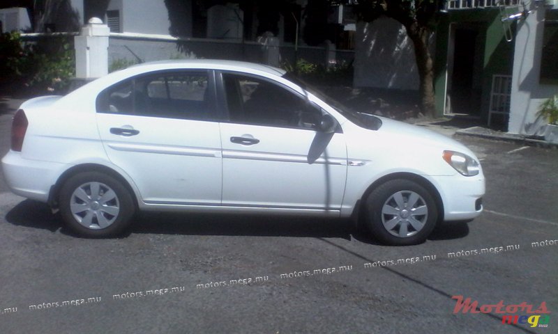 2007' Hyundai Accent photo #3