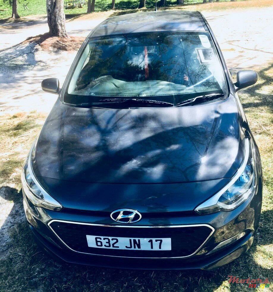 2017' Hyundai i20 photo #1