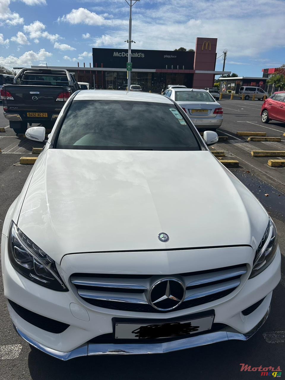 2015' Mercedes-Benz C 180 AMG pack photo #2