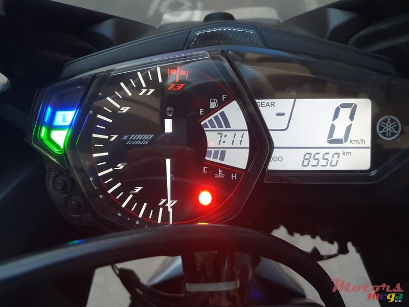 2015' Yamaha R3 321cc photo #2