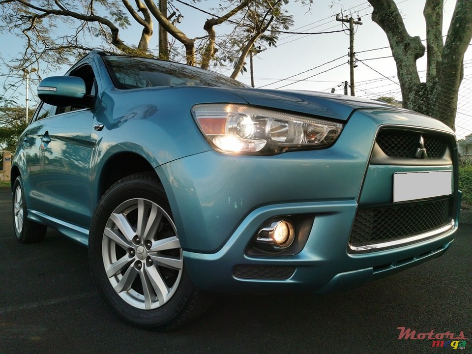 2010' Mitsubishi ASX RVR photo #2