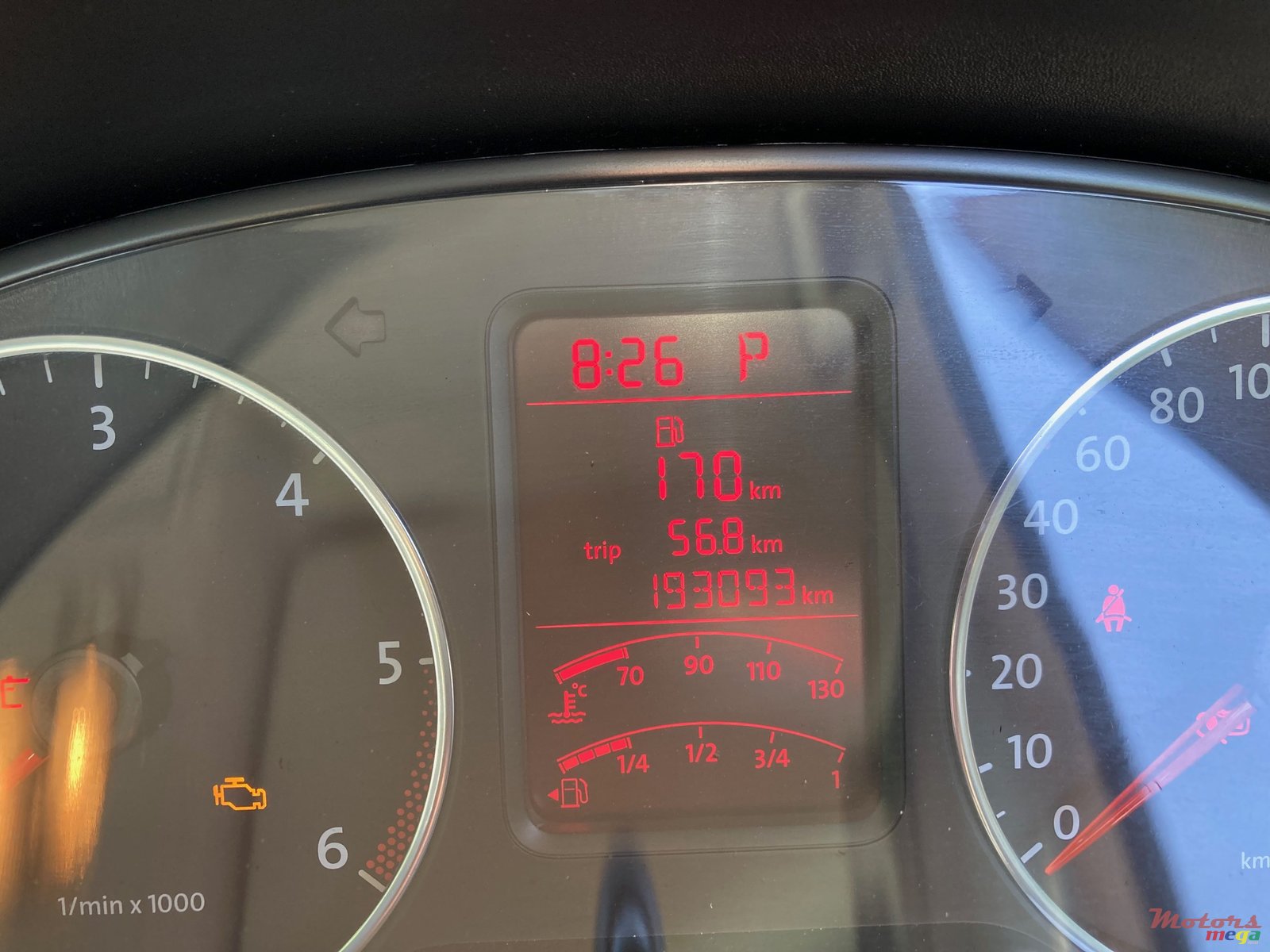 2014' Volkswagen Amarok 2.0 TDI photo #5