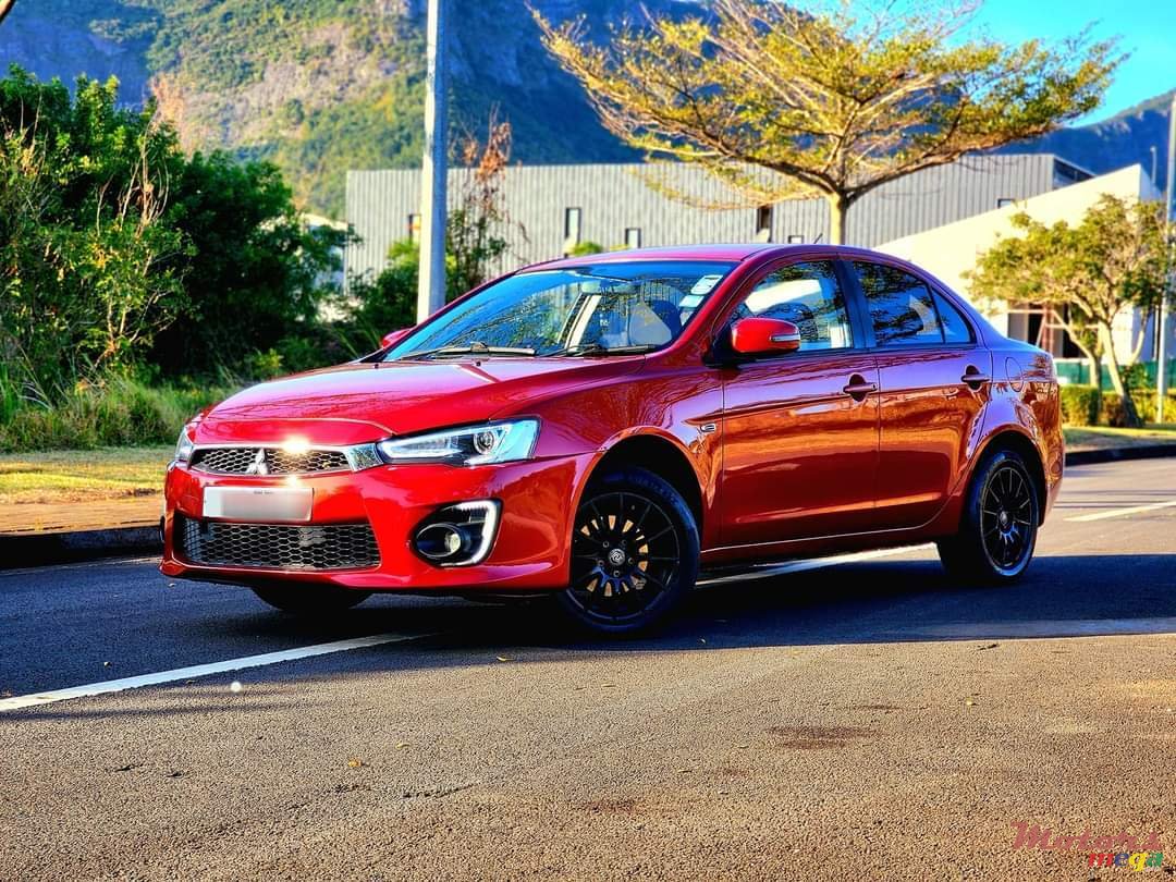 2017' Mitsubishi Lancer photo #2
