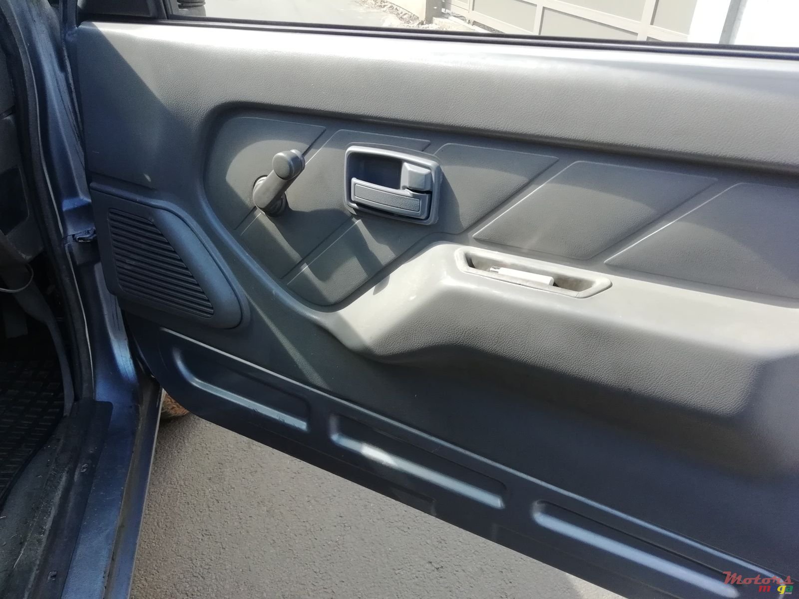 1999' Isuzu photo #1