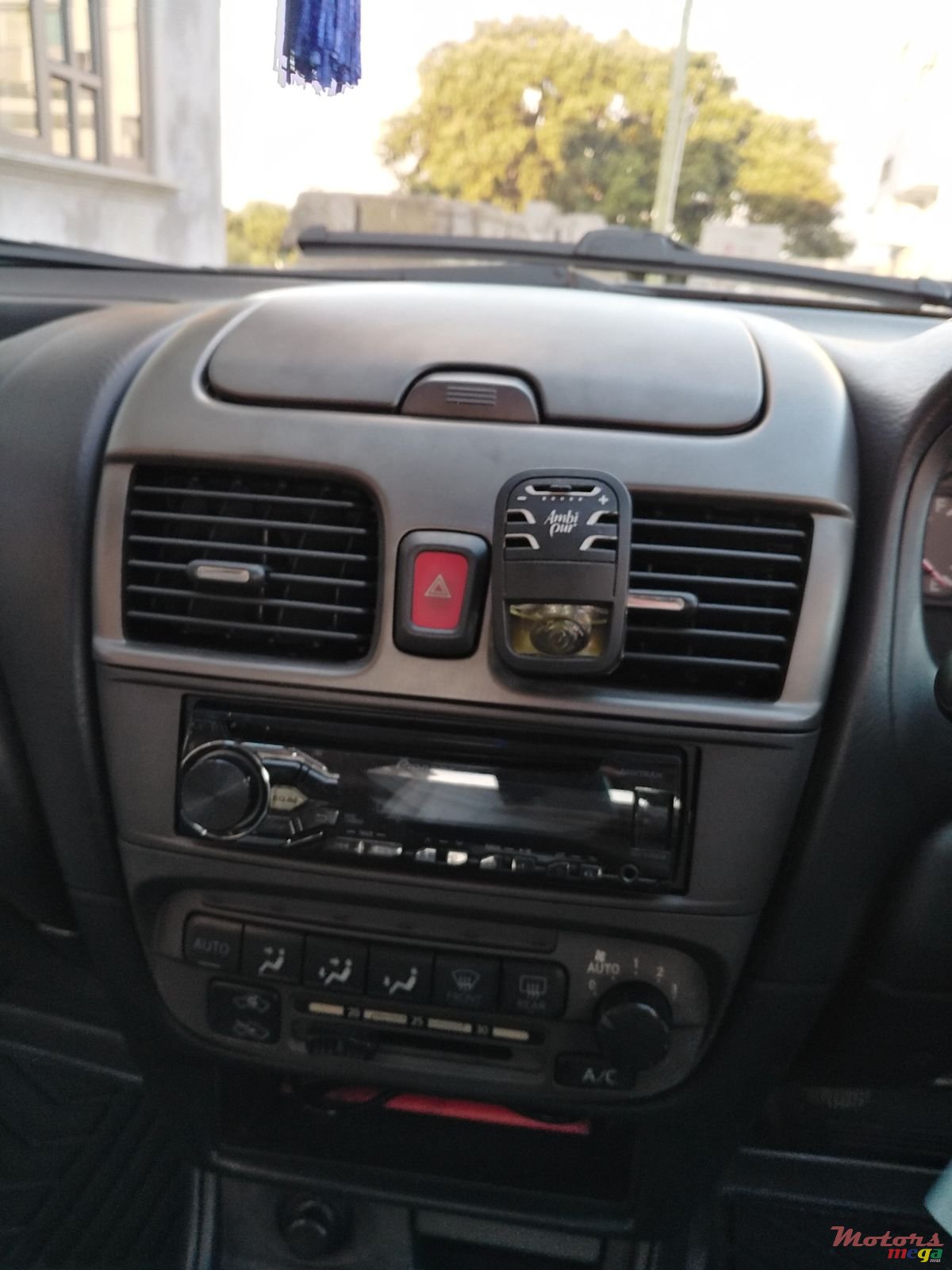 2003' Nissan N17 photo #3